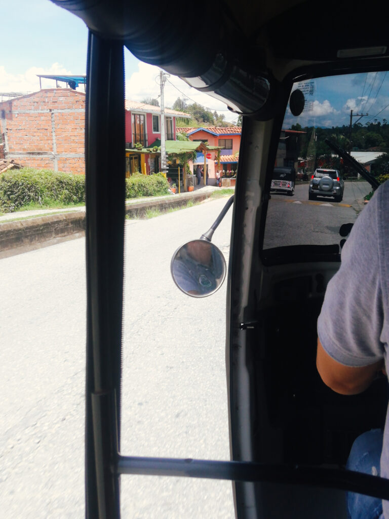 tuktuk guatape